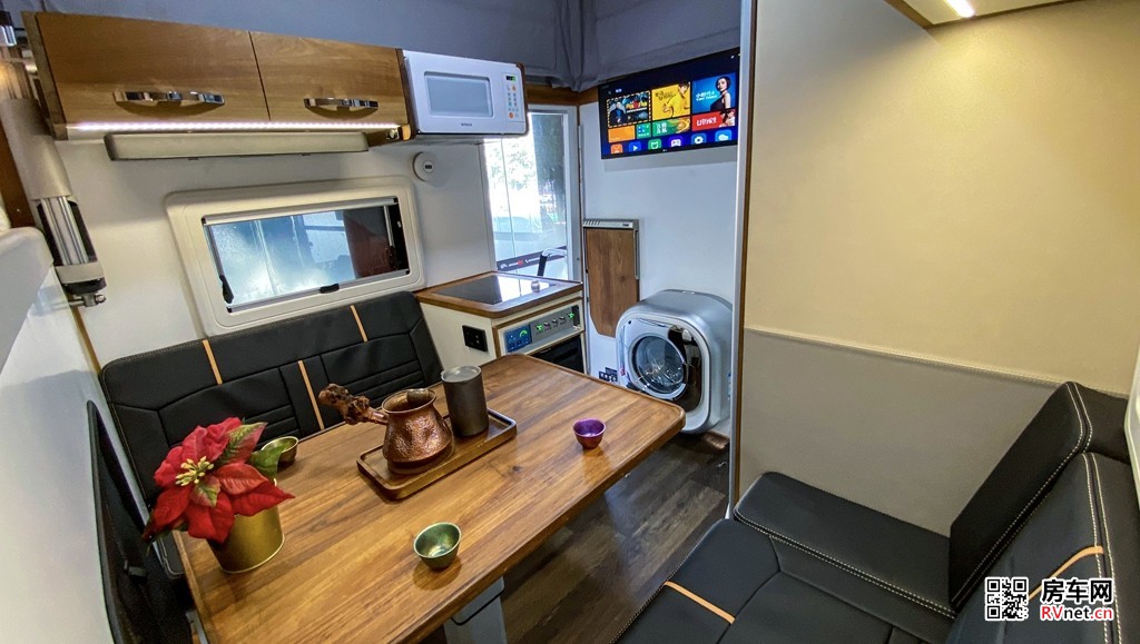 1683103516250479.jpg 04.jpg