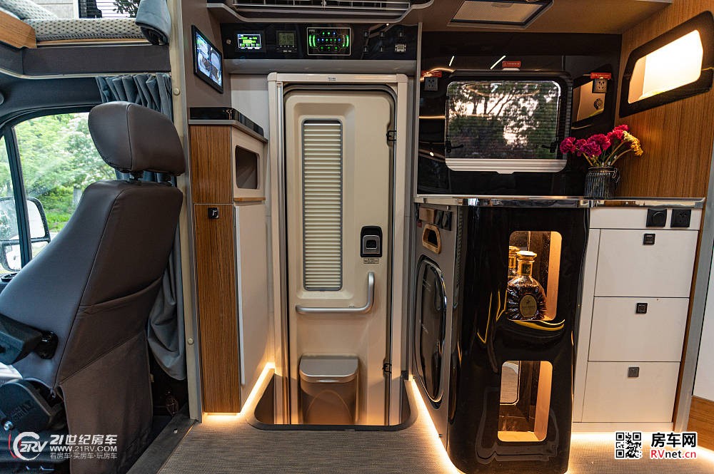 实拍新星房车高端C型新品“远见”,重磅打造你心目中的理想之家_22 实拍新星房车高端C型新品“远见”,重磅打造你心目中的理想之家_22