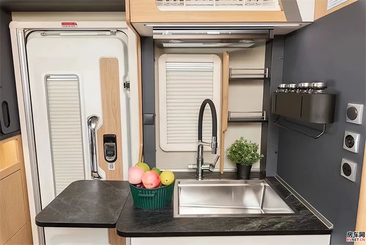 房车网 宇通c535房车,全新升级,现货供应