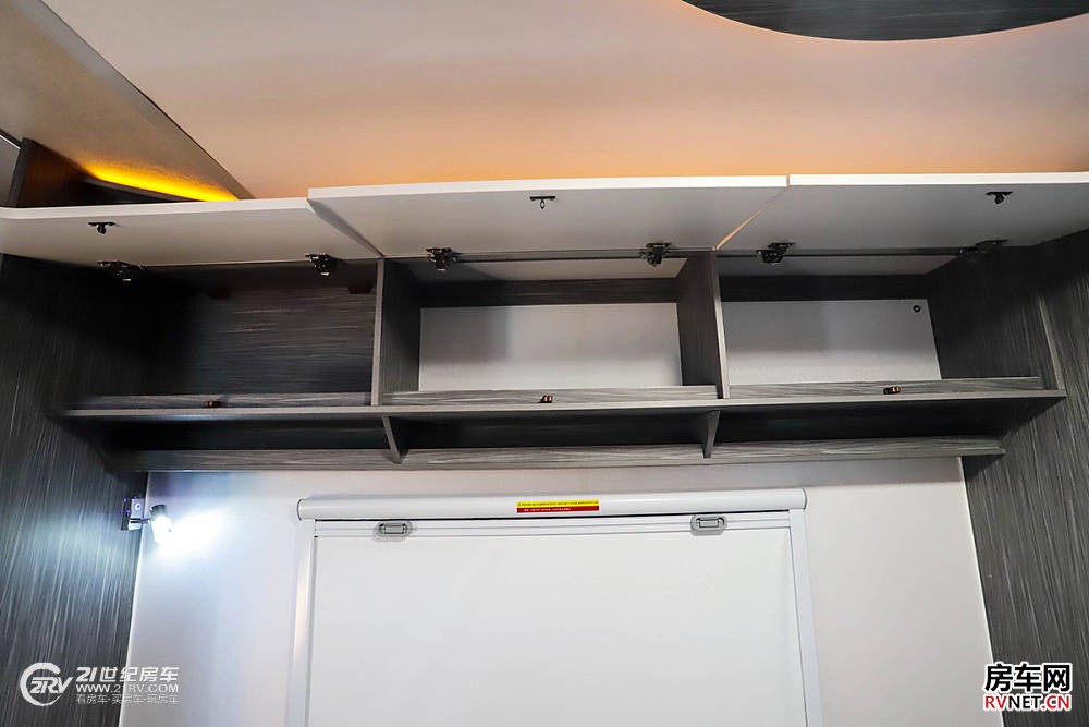 新能源混动房车上市!轻卡又一黑马!实拍科发梦想家混动VS_18 新能源混动房车上市!轻卡又一黑马!实拍科发梦想家混动VS_18