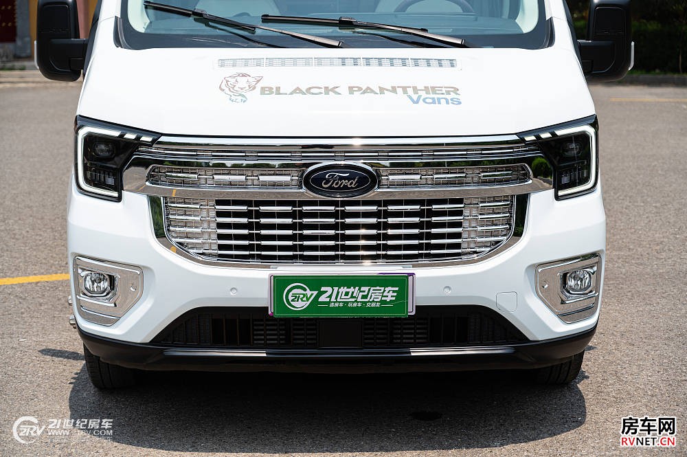 实拍卫航房车“黑豹”,带给你不一样的豪华美式大旅居!_5 实拍卫航房车“黑豹”,带给你不一样的豪华美式大旅居!_5