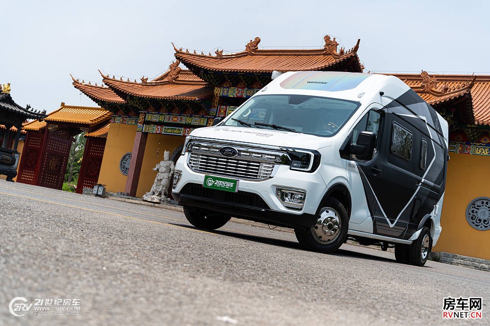 实拍卫航房车“黑豹”,带给你不一样的豪华美式大旅居!_26 实拍卫航房车“黑豹”,带给你不一样的豪华美式大旅居!_26