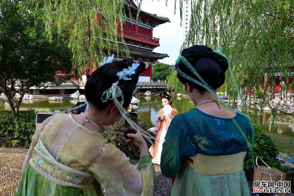 活力中国调研行丨从“围起来”到“火出圈”!滕王阁“三还于民”,南昌算对这笔账 房车网