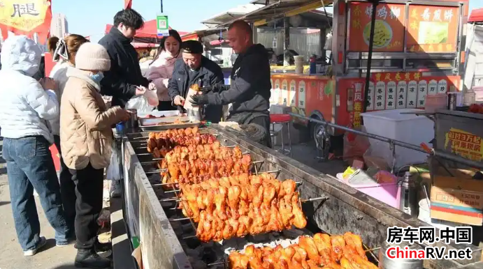 1764911143702890.png 好评中国丨4亿人次的曹洼大集,凭什么火了.png