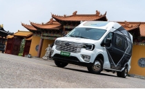 豪华、舒适、动力强！福特V363底盘，卫航推出高颜值B型商旅房车