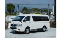 丰田海狮短轴旅行露营车，全时四驱2.7升排量，内部U型卡座2米床