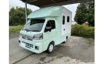 钓鱼佬最爱，大发四驱露营小房车，家具不少，两张床休息4人