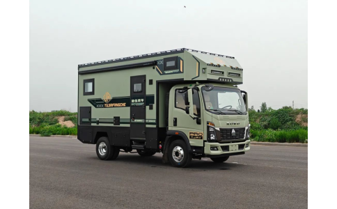 途佳豪沃统帅T5房车以重汽豪沃统帅T5底盘为基础，重新定义了轻卡房车的旅居体验，其机甲造型外观与典雅内饰形成“铁汉柔情”的鲜明对比