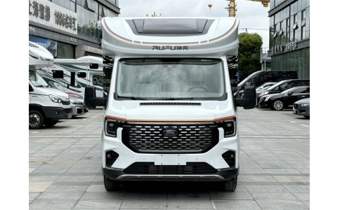 瑞弗福特T8小额头房车：商务旅居新选择，舒适与安全并存