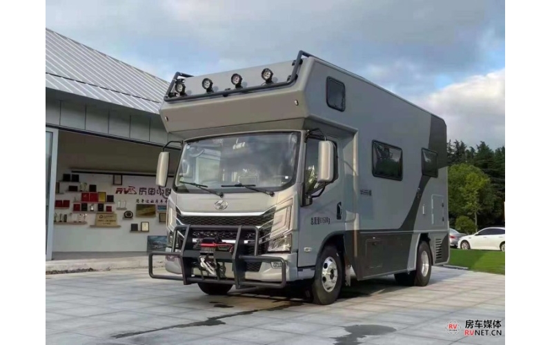 安徽长安专用汽车制造有限公司网红2号发布 上汽H500平头房车 铝合金车身