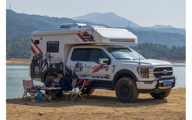 旅美速腾福特F150自由者越野房车II