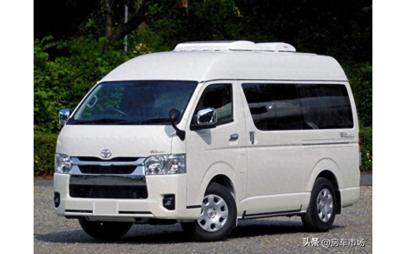 丰田海狮短轴露营车，2.8L柴油四驱，两座两卧，适合情侣出行