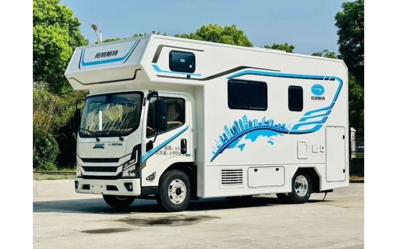 这款新能源房车堪称完美，9月20亮相成都房车展，有50度电300升水