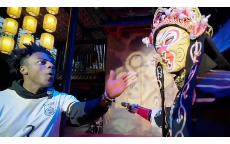 千笔楼｜不戴滤镜看中国，何以成“甲亢哥”的流量密码？