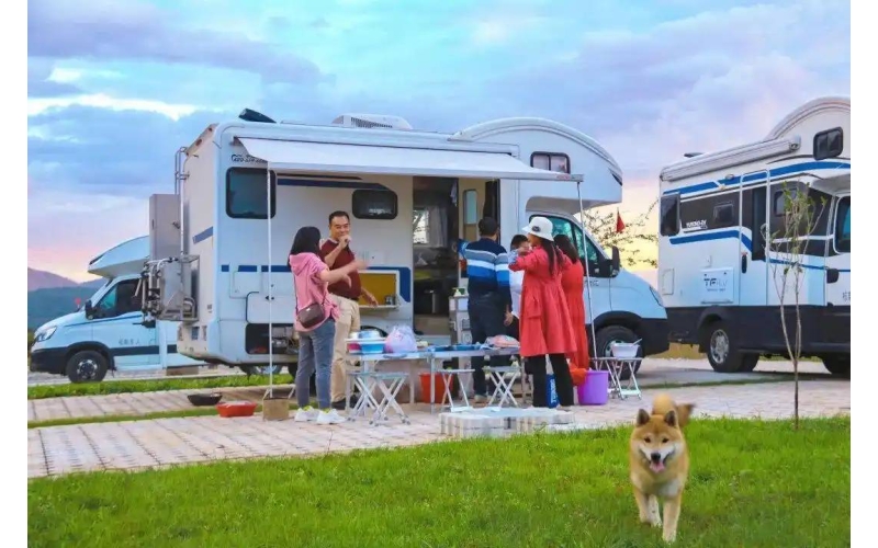 丽江：莫让房车成“烦车”